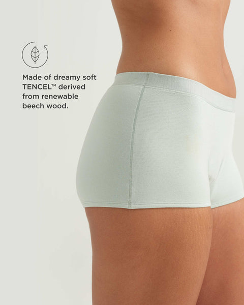 Saalt Comfort CloudShort, rear three-quarter view